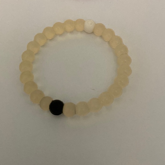 four lokai bracelets - Picture 3 of 5